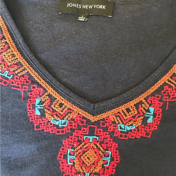 Embroidered Tee - Picture 3 of 3